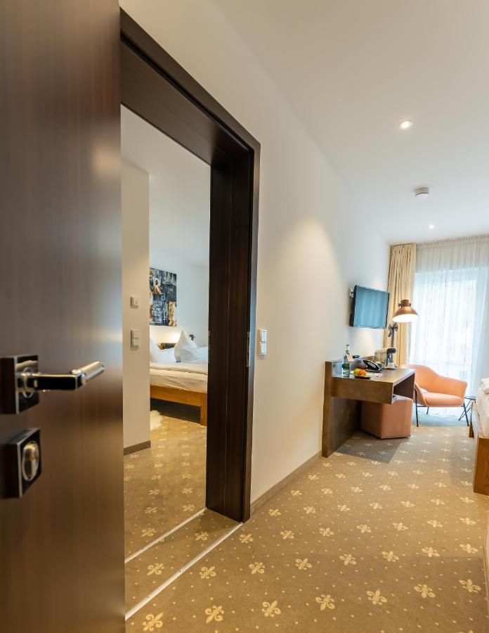 Romantik Hotel Landhaus Biewald Friedland  Екстер'єр фото